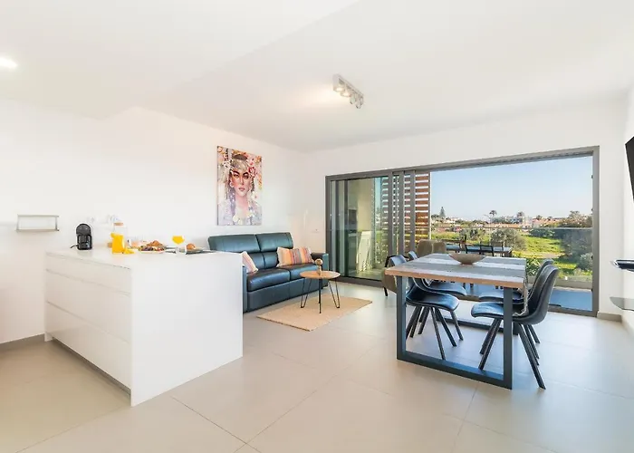 Delnatte By Alzira * البوفيرا